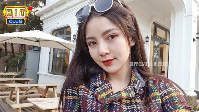Thông tin tiểu sử nàng hotgirl Tú Linh